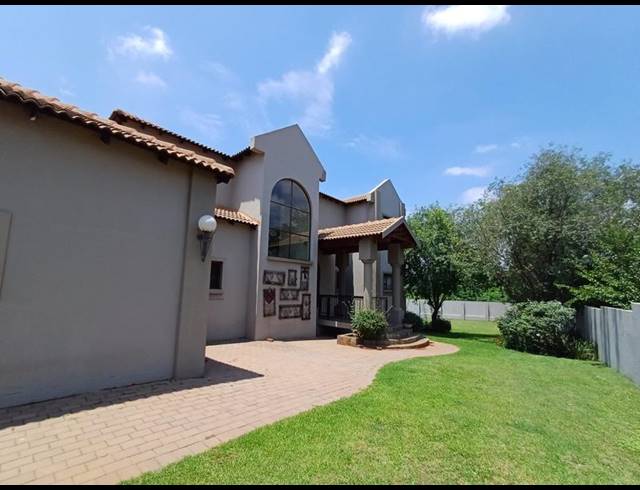 4 BEDROOM PROPERTY TO RENT IN RASLOUW